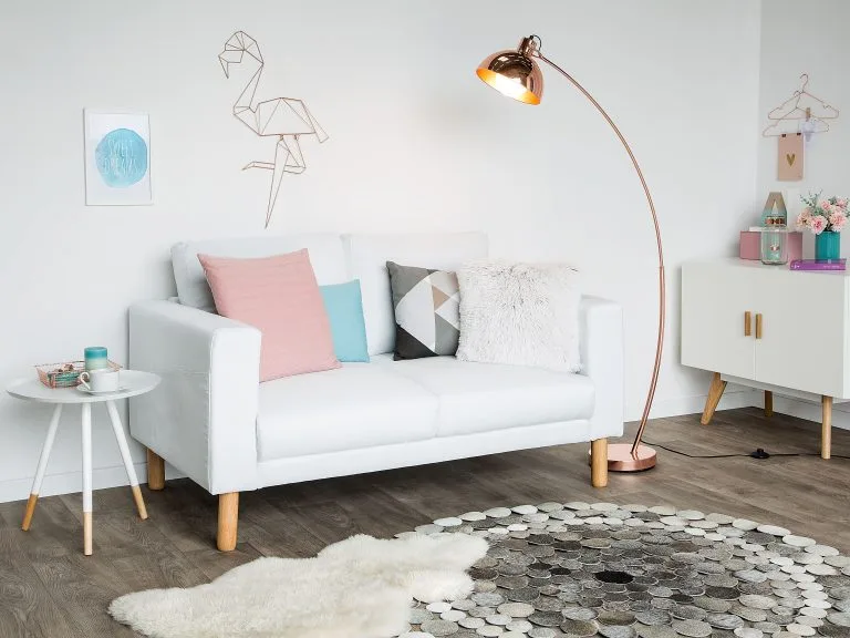 Beliani Dywan Okrągły Skórzany ⌀ 140 Cm Szary HILVAN 3 Beliani Dywan Okrągły Skórzany ⌀ 140 Cm Szary HILVAN - obrazek 3