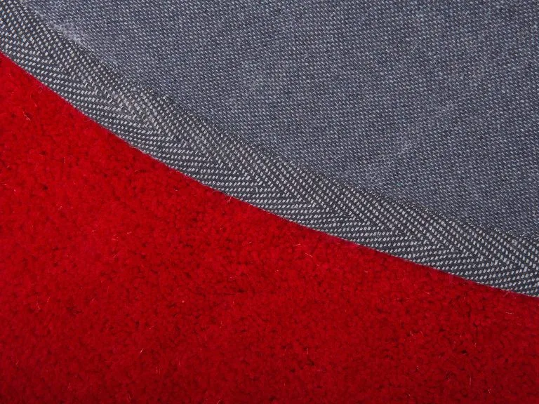 Beliani Dywan Shaggy Okrągły ⌀ 140 Cm Czerwony DEMRE - obrazek 4