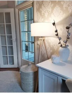 Beliani Lampa Podłogowa Drewniana Biała NITRA 13 Beliani Lampa Podłogowa Drewniana Biała NITRA -Wanny sklep undef src sa picid 749845 type whitesh image