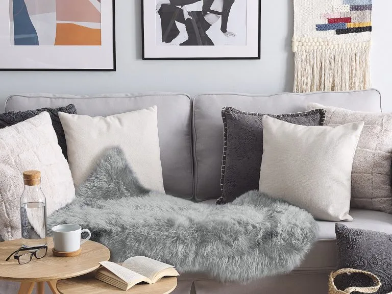 Beliani Skóra Owcza Jasnoszara ULURU - obrazek 2