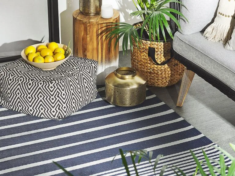 Beliani Dywan Zewnętrzny 120 X 180 Cm Ciemnoniebieski HALDIA - obrazek 2